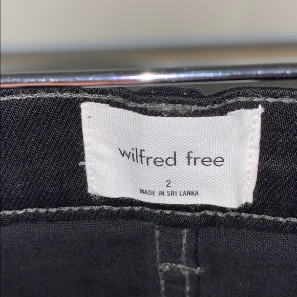 Aritzia Wilfred Free black skirt - Picture 3 of 5